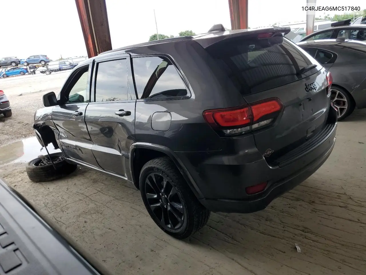1C4RJEAG6MC517840 2021 Jeep Grand Cherokee Laredo