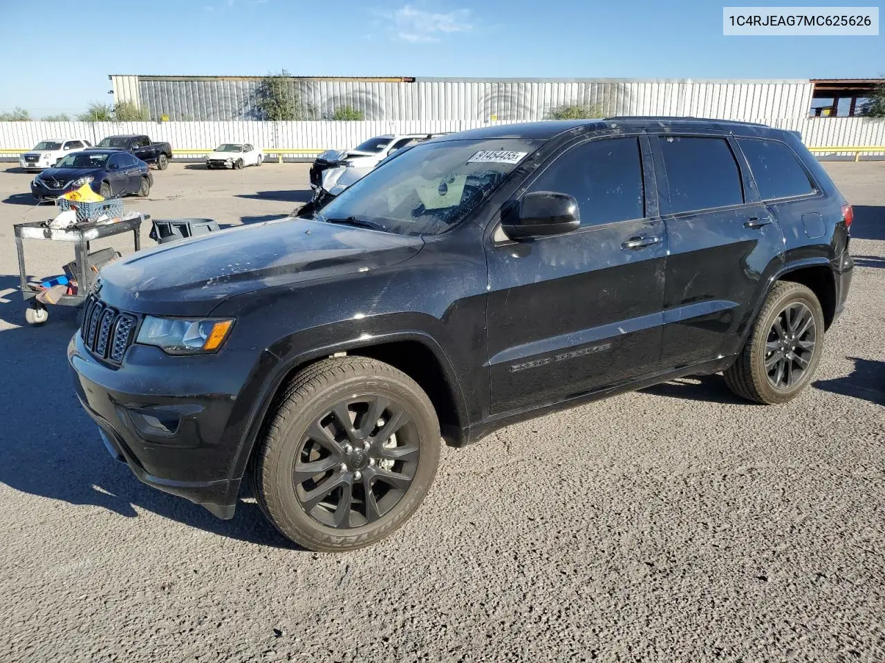 1C4RJEAG7MC625626 2021 Jeep Grand Cherokee Laredo