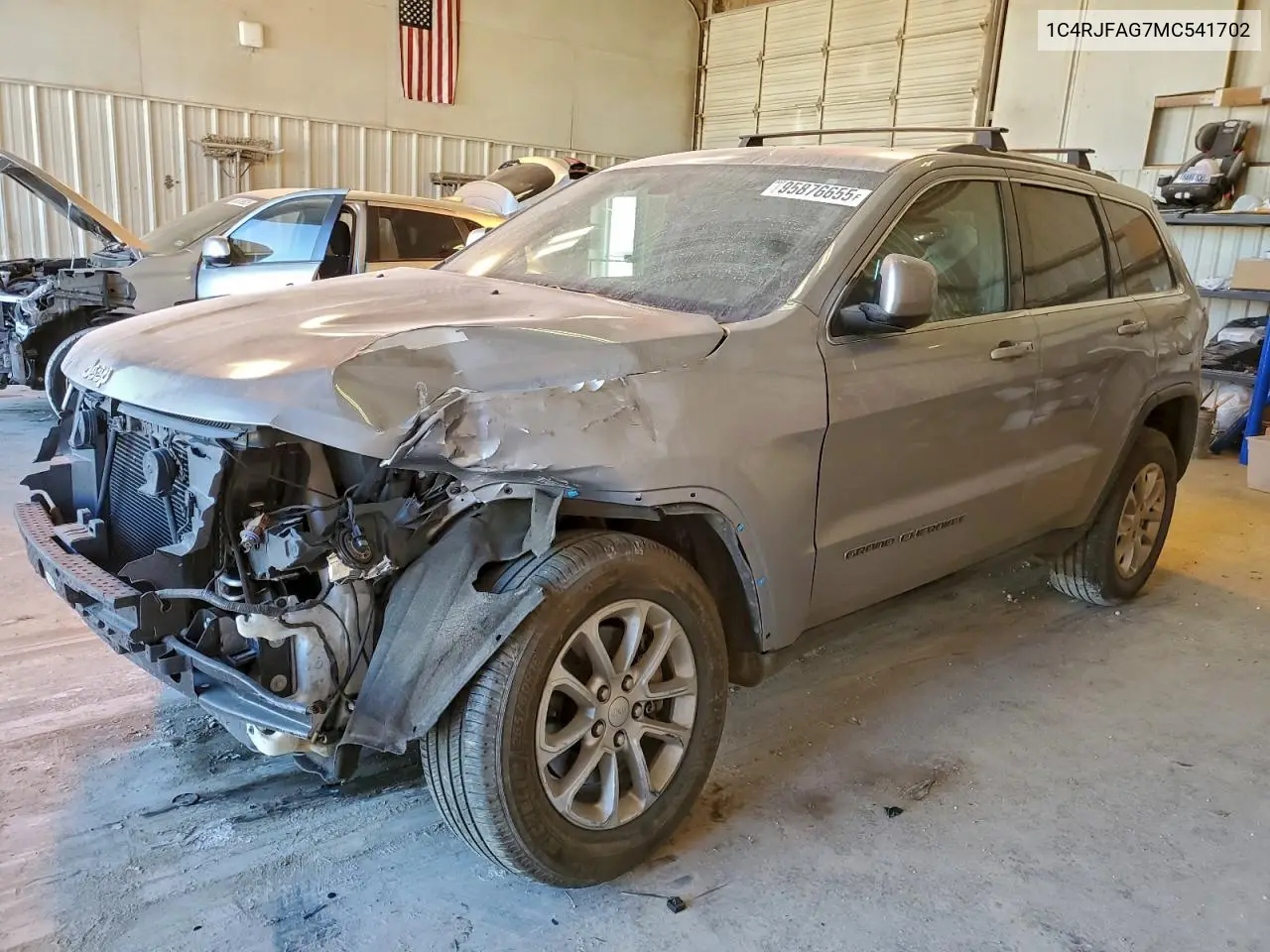 1C4RJFAG7MC541702 2021 Jeep Grand Cherokee Laredo