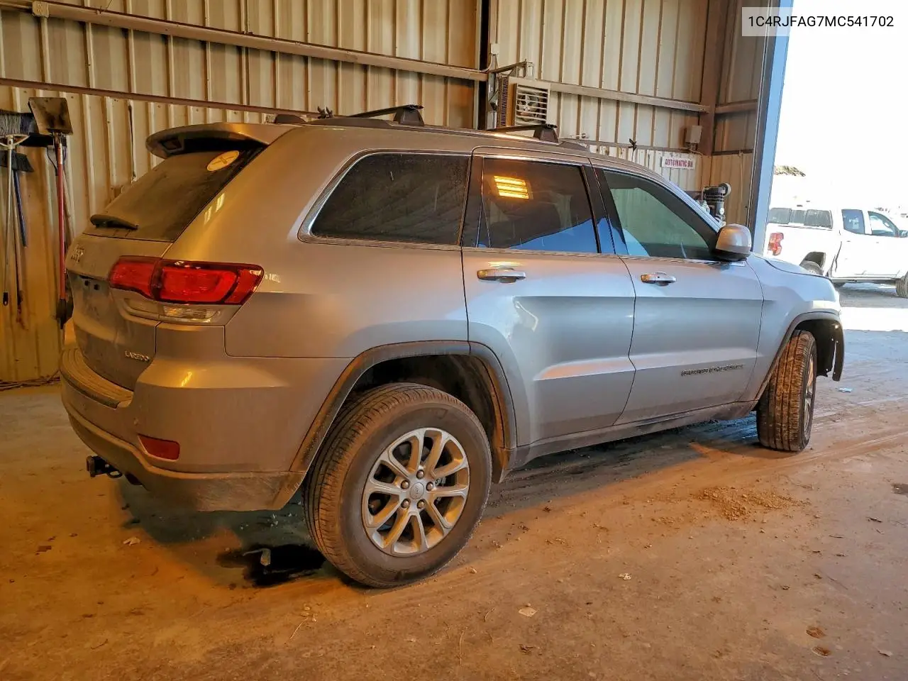 1C4RJFAG7MC541702 2021 Jeep Grand Cherokee Laredo