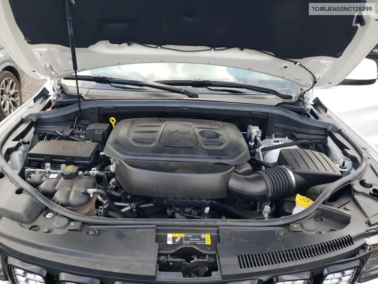 1C4RJEAG0NC128399 2022 Jeep Grand Cherokee Laredo E