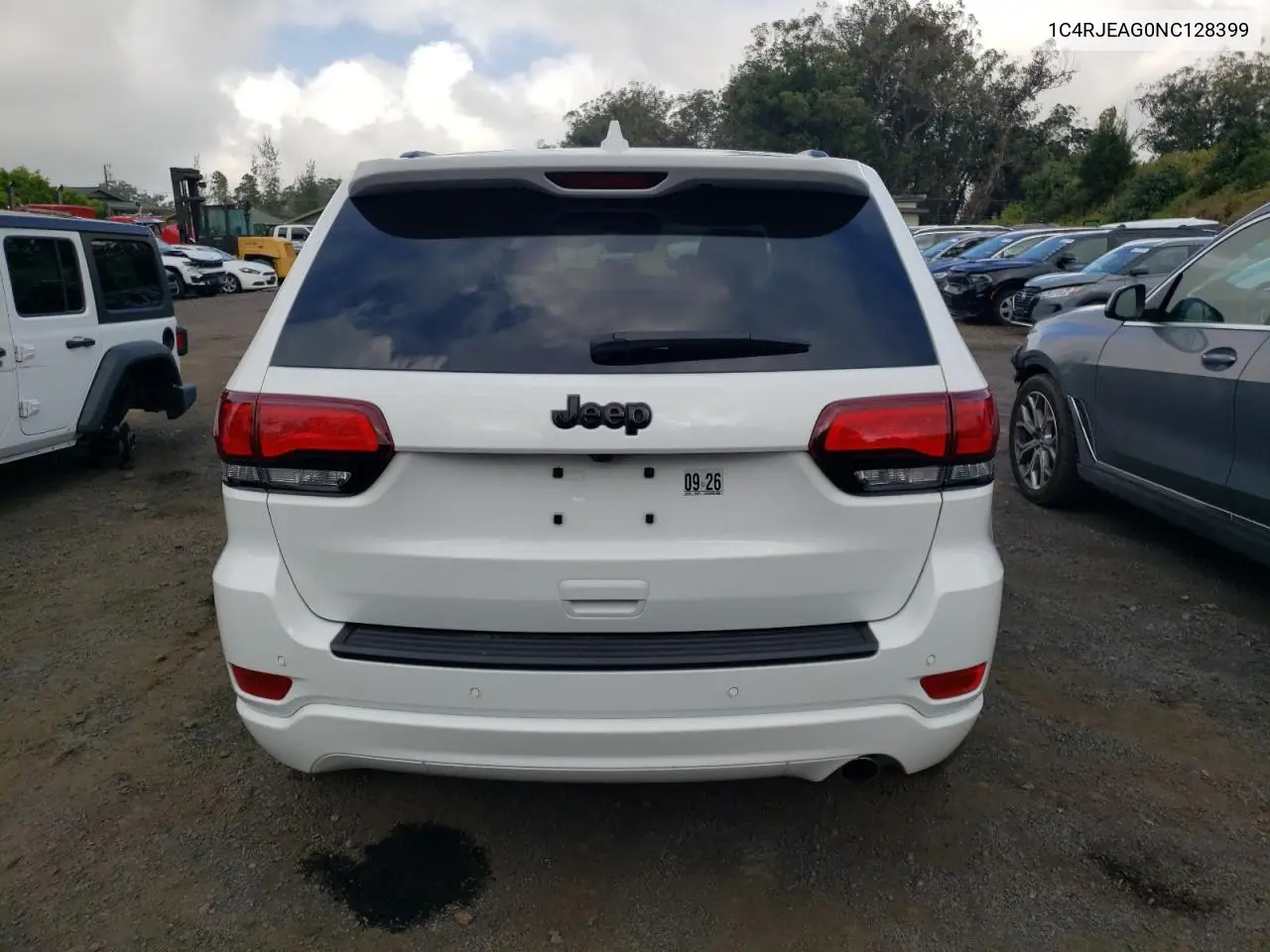 1C4RJEAG0NC128399 2022 Jeep Grand Cherokee Laredo E