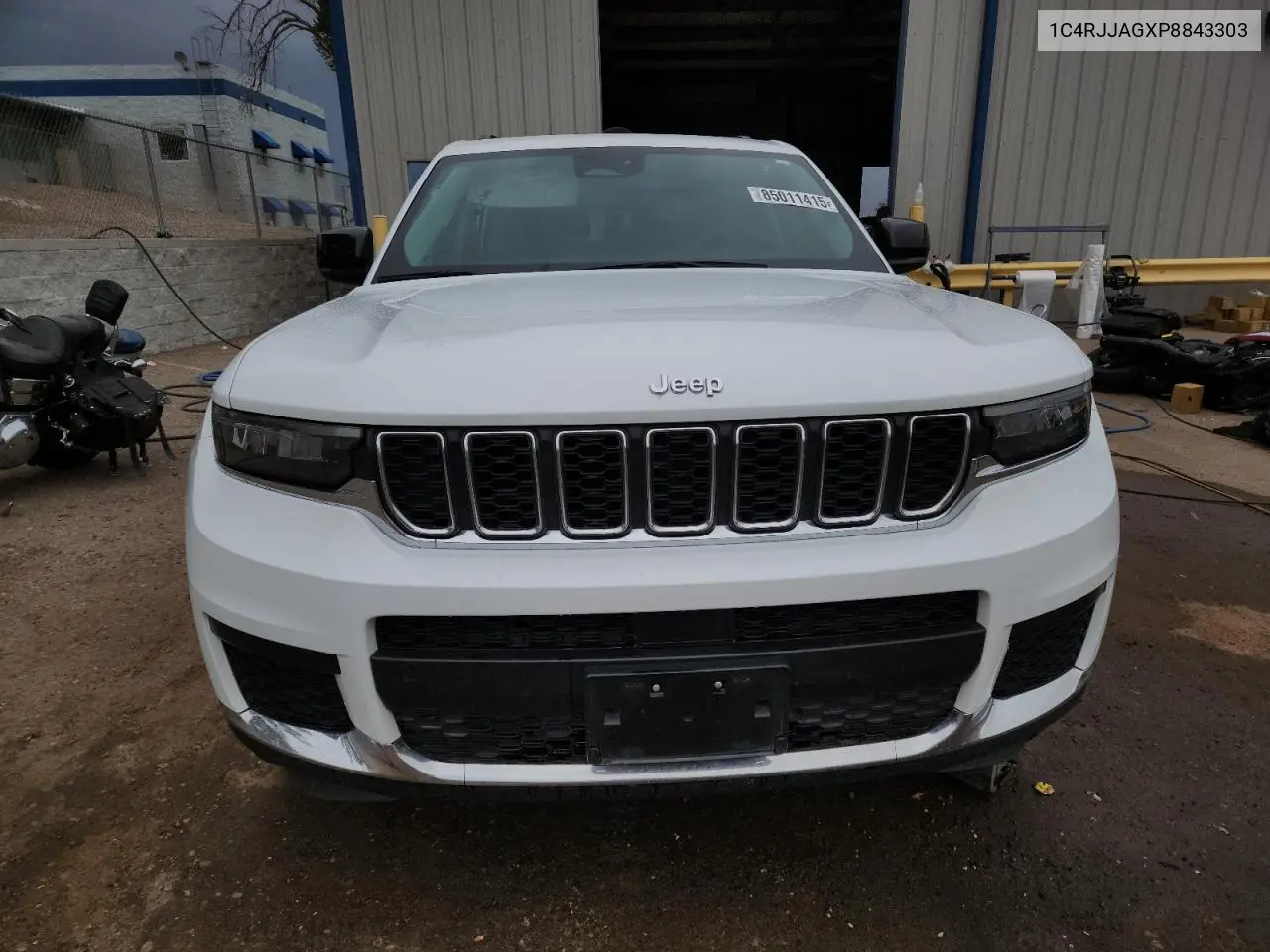 1C4RJJAGXP8843303 2023 Jeep Grand Cherokee L Laredo