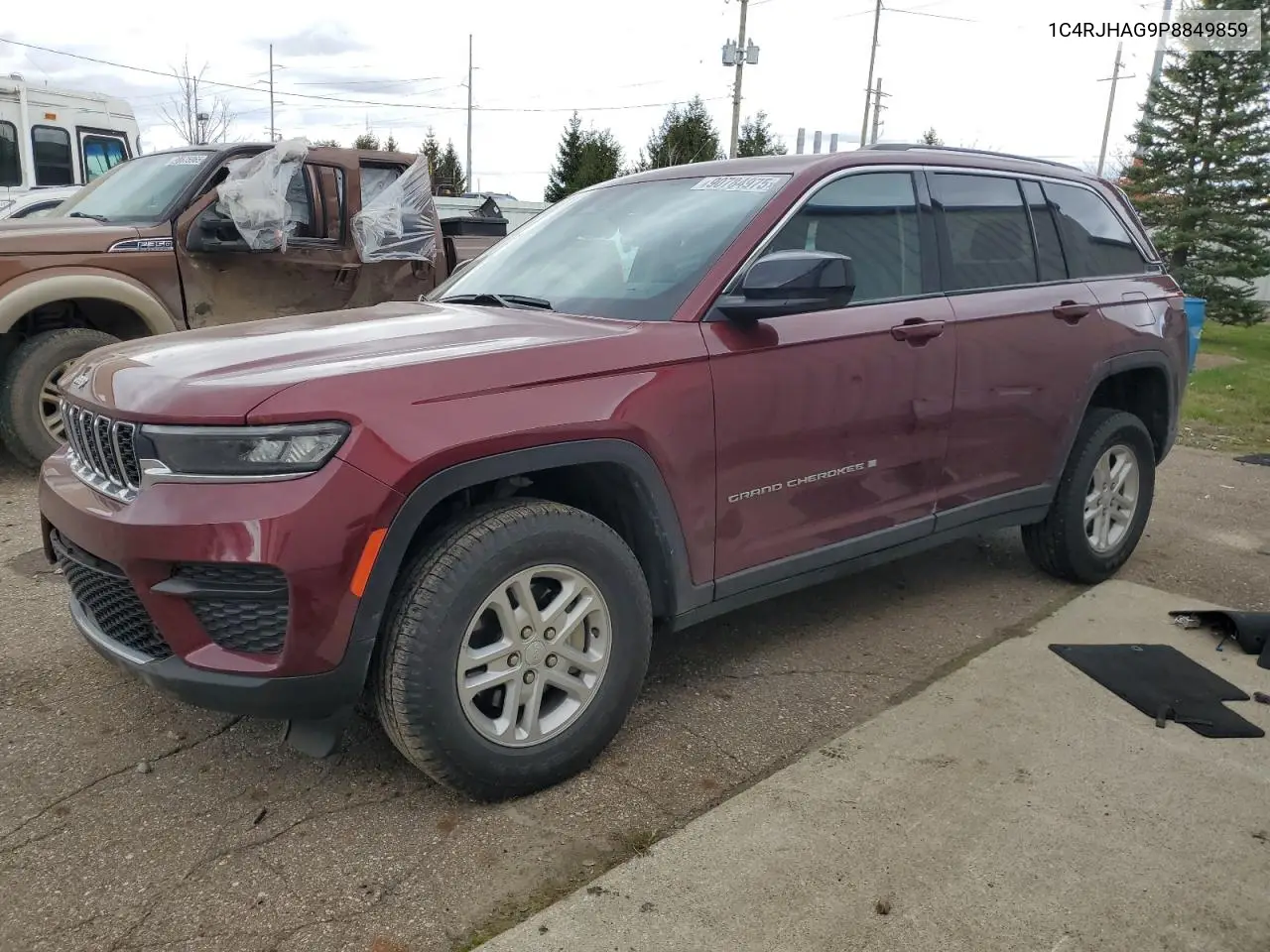 1C4RJHAG9P8849859 2023 Jeep Grand Cherokee Laredo