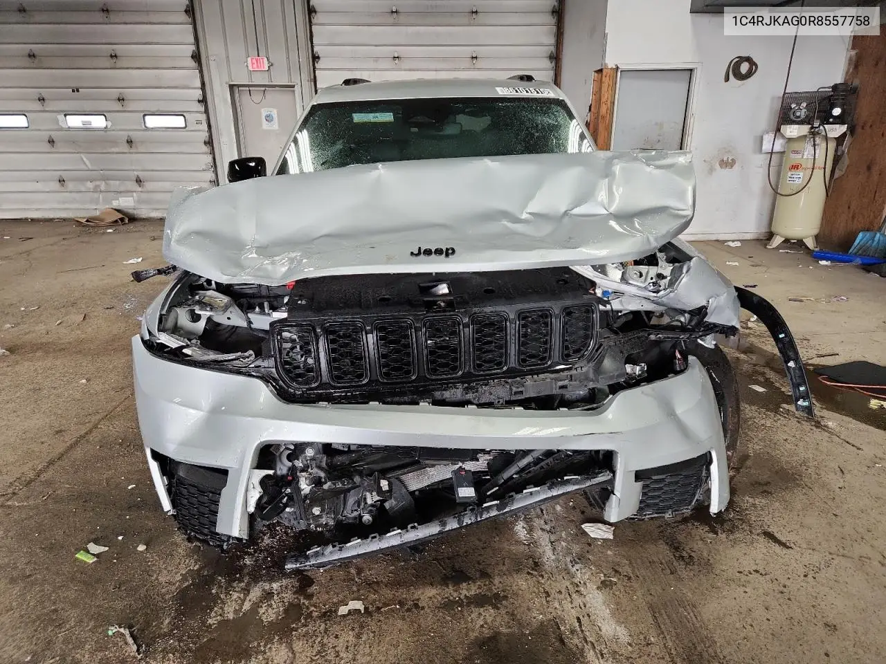 1C4RJKAG0R8557758 2024 Jeep Grand Cherokee L Laredo
