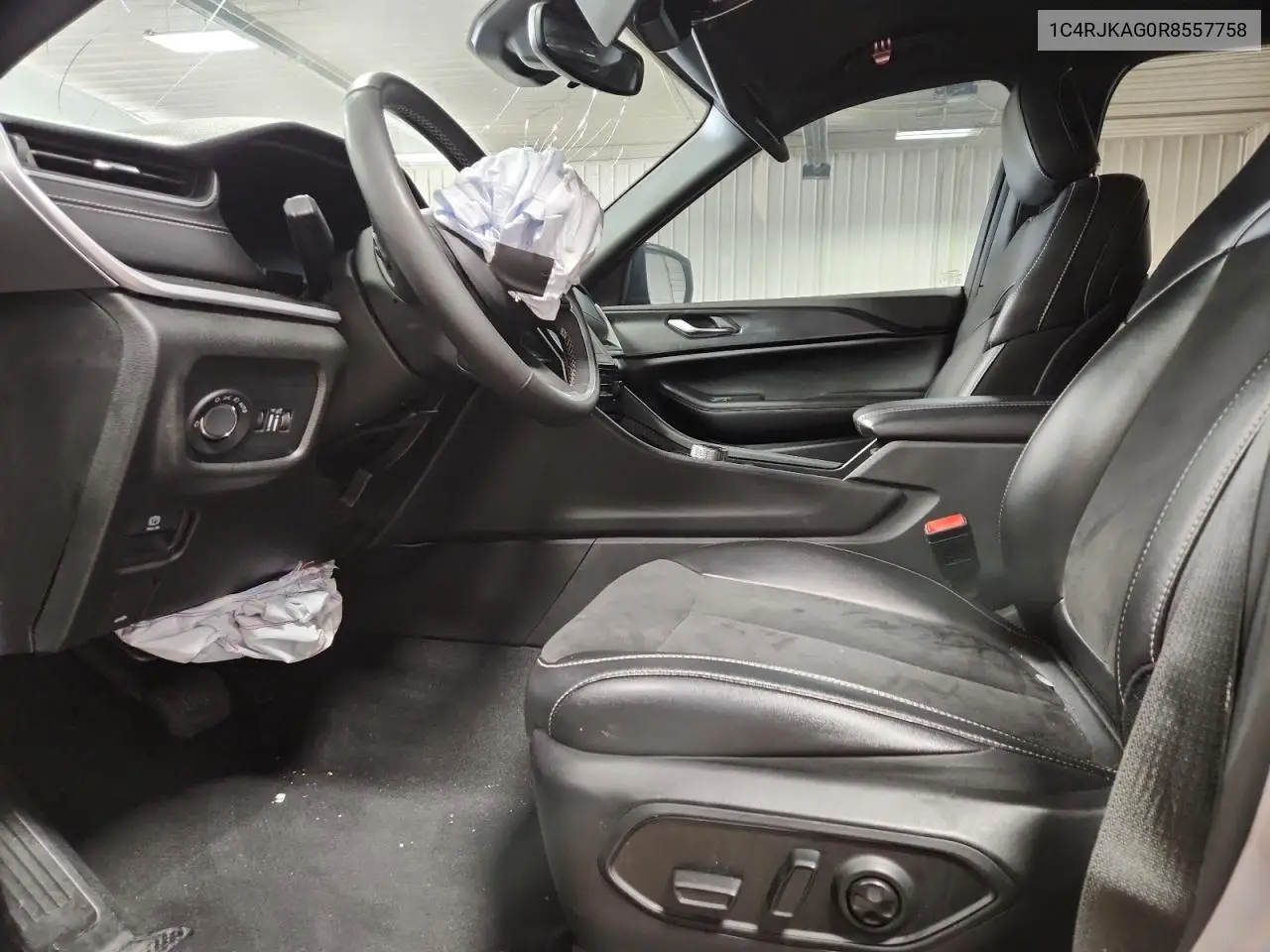 1C4RJKAG0R8557758 2024 Jeep Grand Cherokee L Laredo