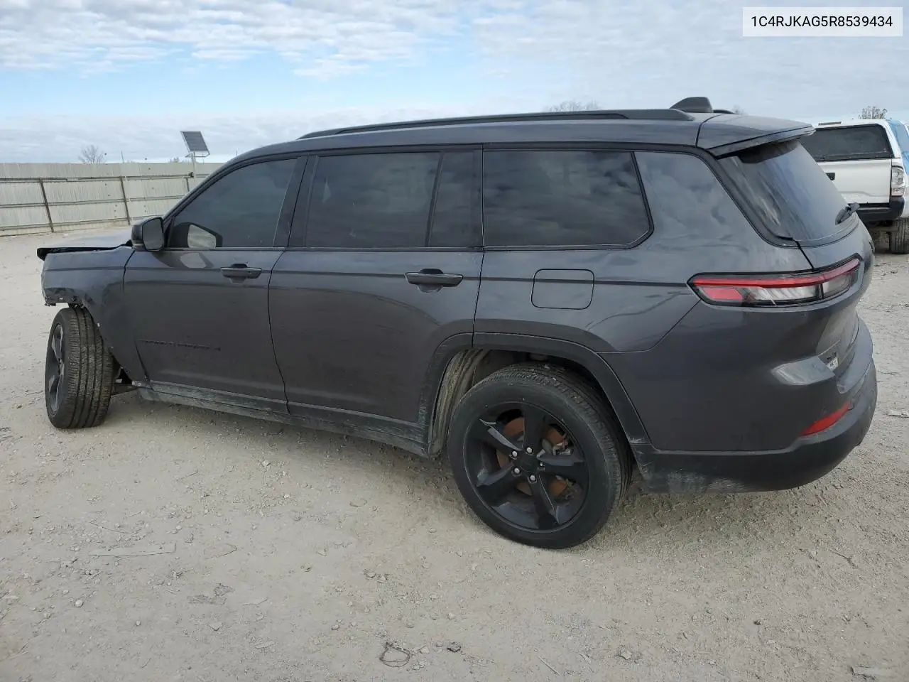 1C4RJKAG5R8539434 2024 Jeep Grand Cherokee L Laredo Altitude