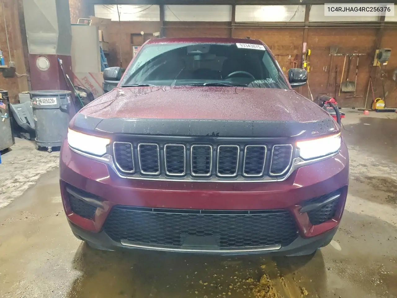1C4RJHAG4RC256376 2024 Jeep Grand Cherokee Laredo