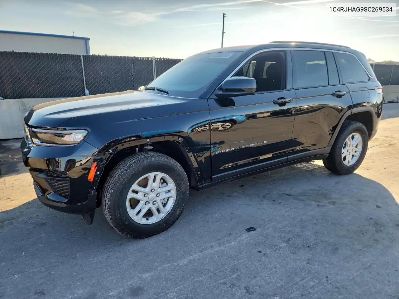 1C4RJHAG9SC269534 2025 Jeep Grand Cherokee Laredo