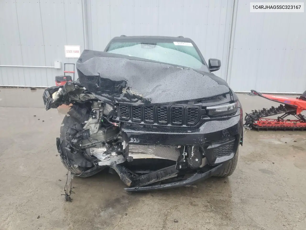 1C4RJHAG5SC323167 2025 Jeep Grand Cherokee Laredo
