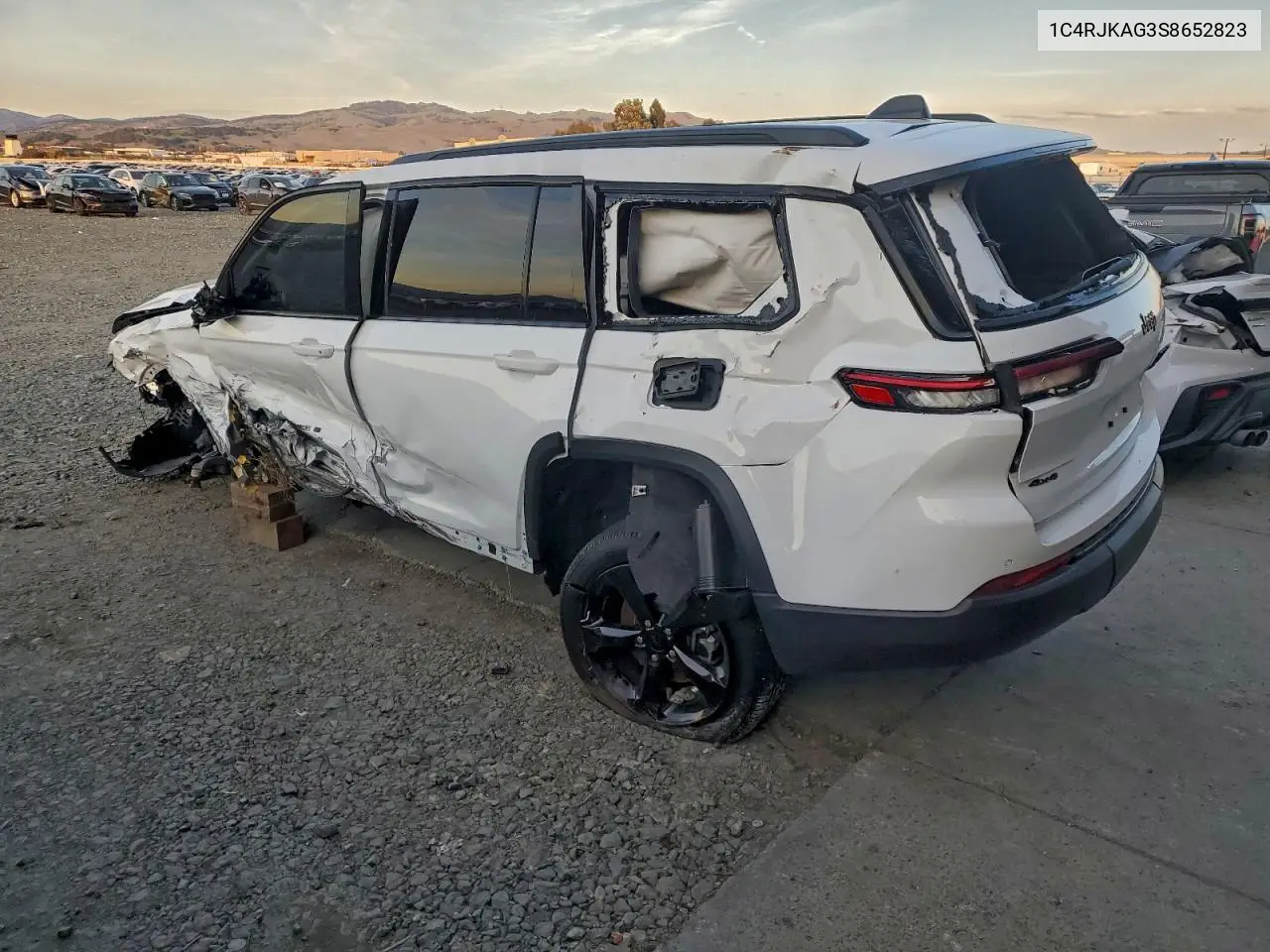 1C4RJKAG3S8652823 2025 Jeep Grand Cherokee L Laredo