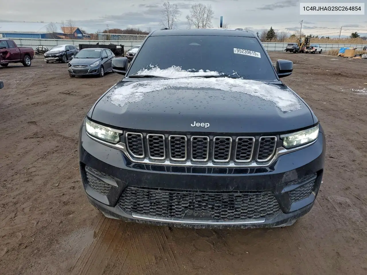1C4RJHAG2SC264854 2025 Jeep Grand Cherokee Laredo