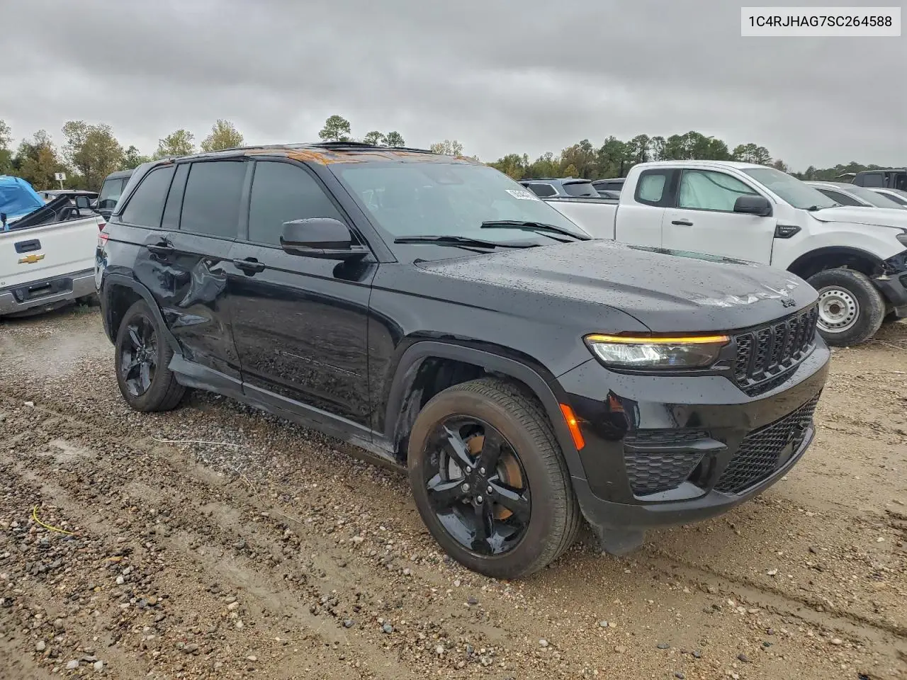 1C4RJHAG7SC264588 2025 Jeep Grand Cherokee Laredo