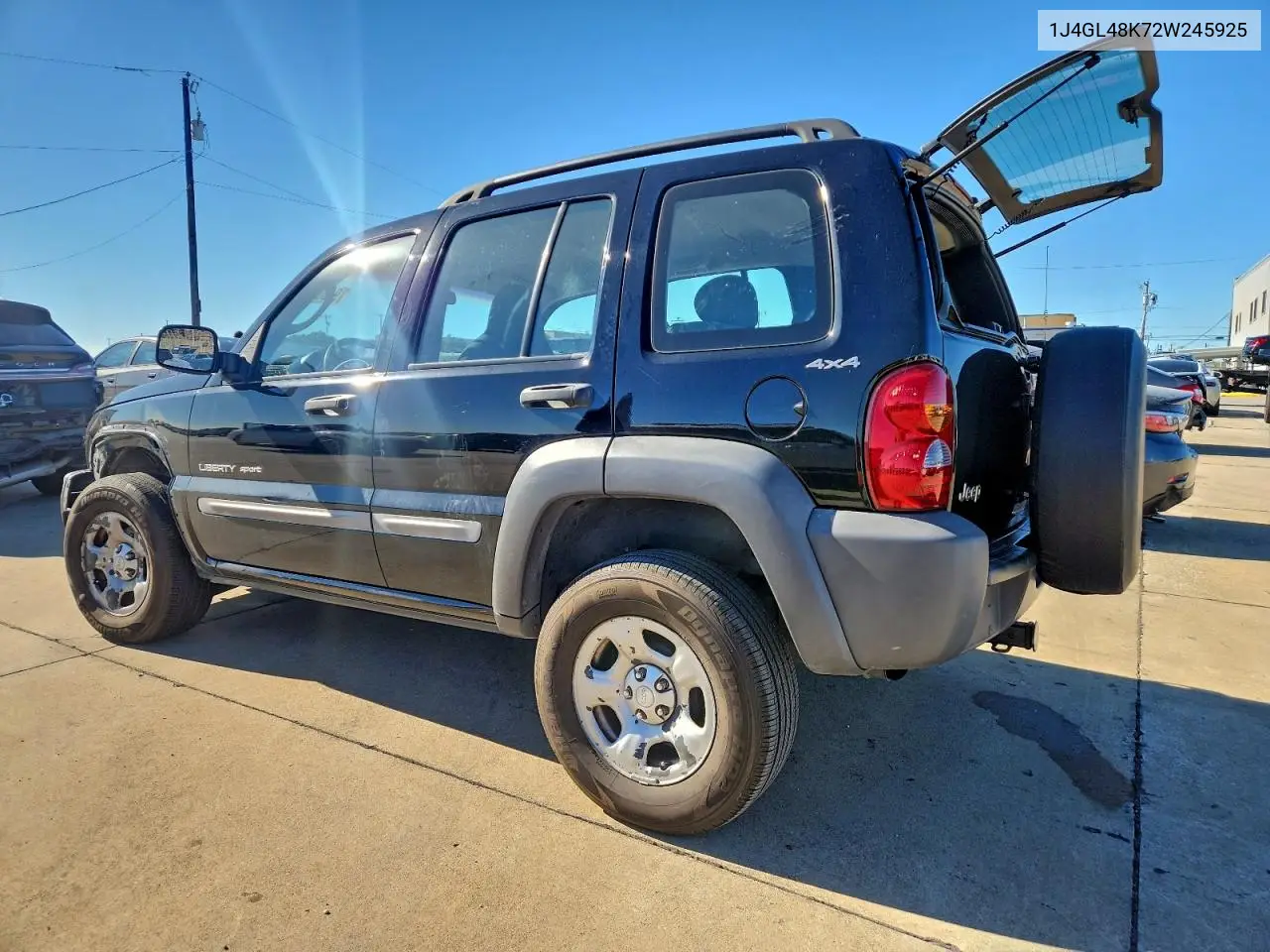 1J4GL48K72W245925 2002 Jeep Liberty Sport