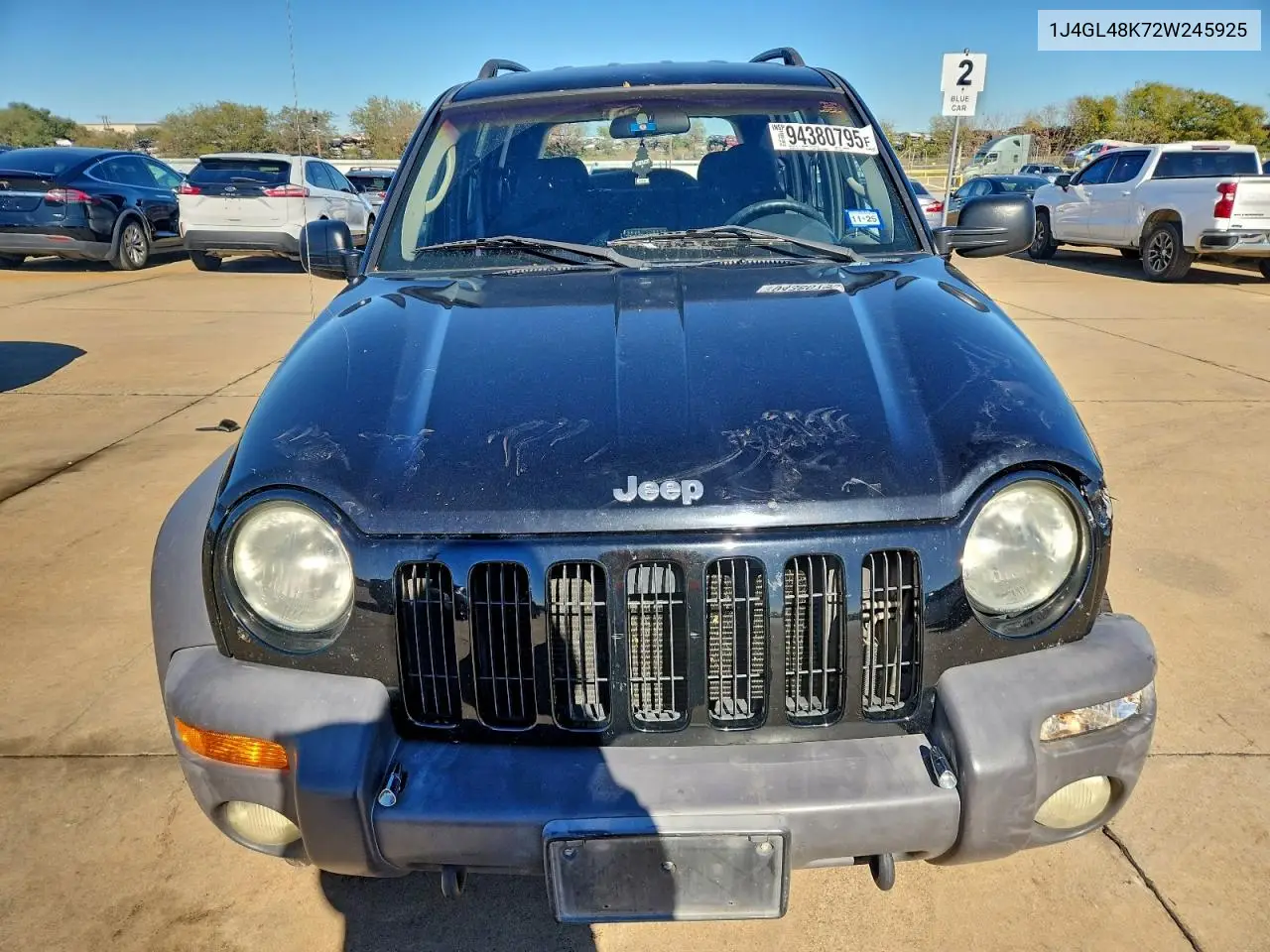 1J4GL48K72W245925 2002 Jeep Liberty Sport