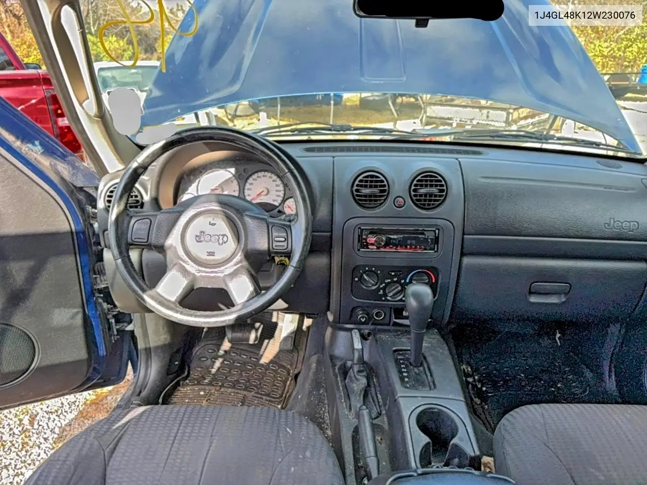 1J4GL48K12W230076 2002 Jeep Liberty Sport
