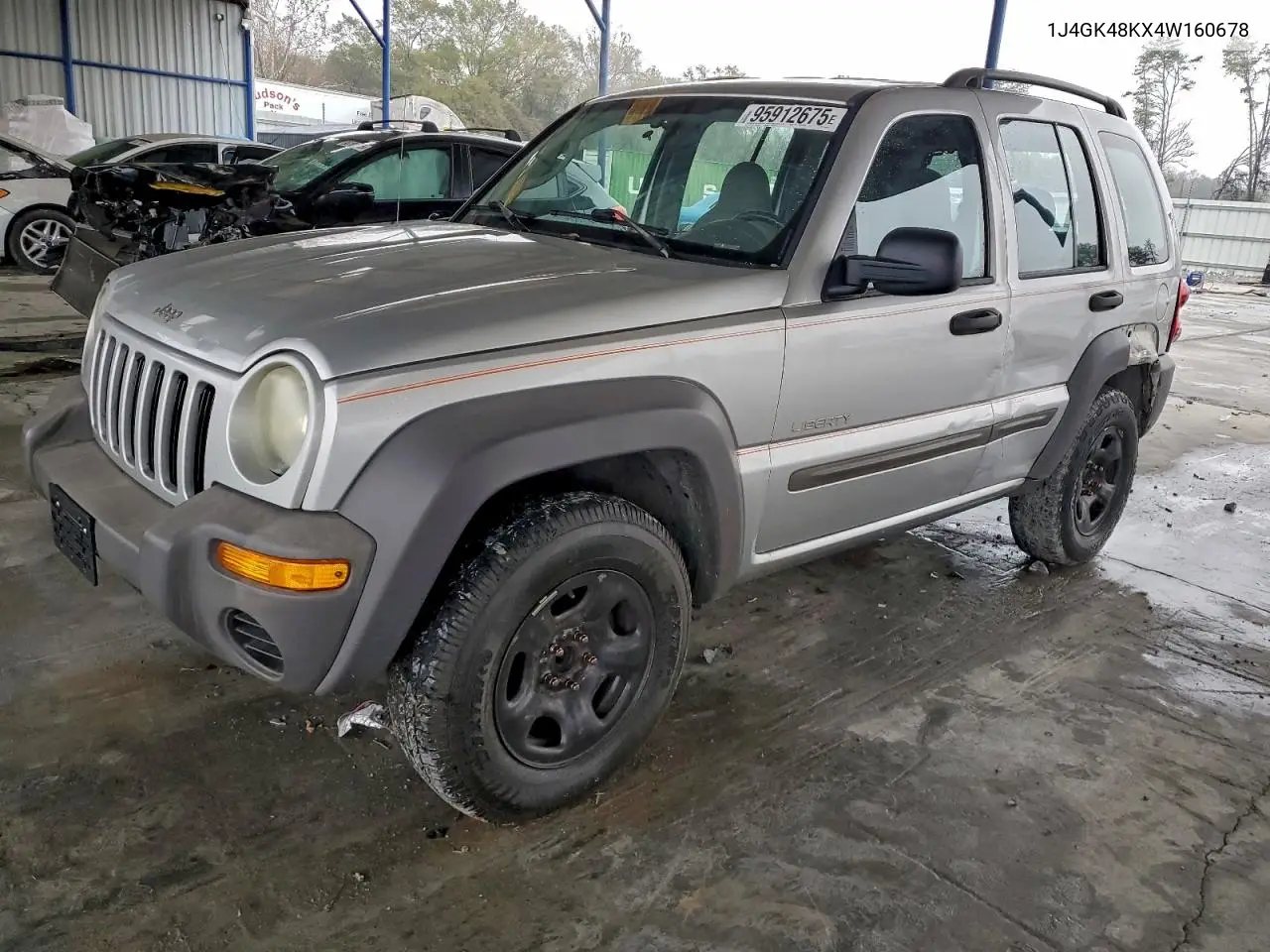 1J4GK48KX4W160678 2004 Jeep Liberty Sport
