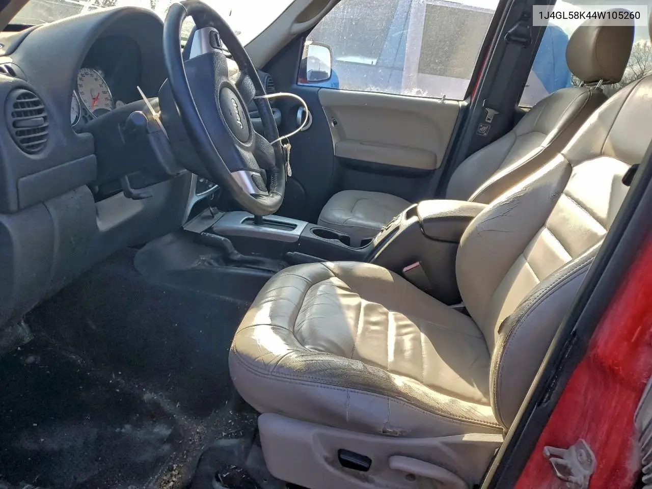 1J4GL58K44W105260 2004 Jeep Liberty Limited