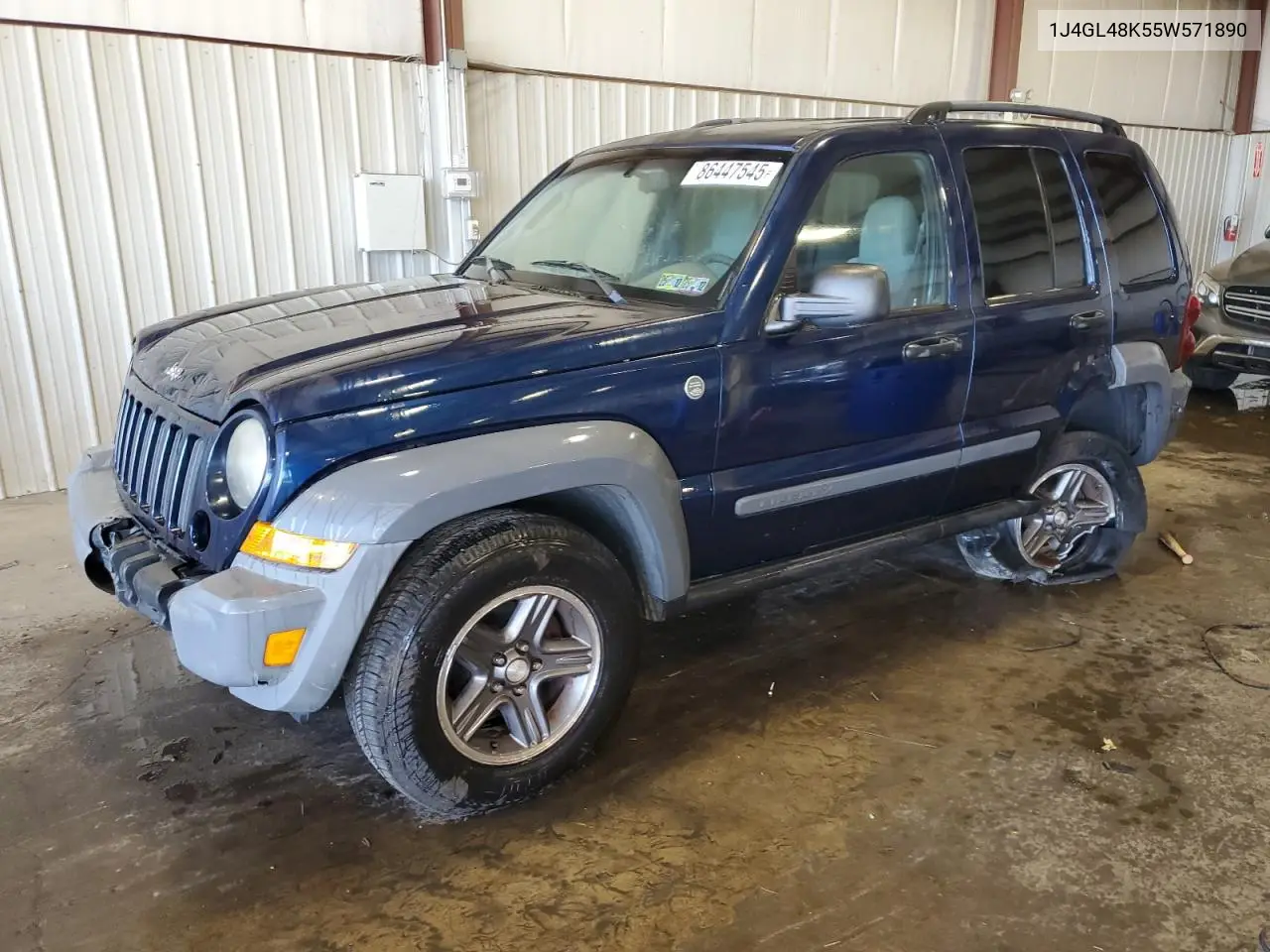 1J4GL48K55W571890 2005 Jeep Liberty Sport
