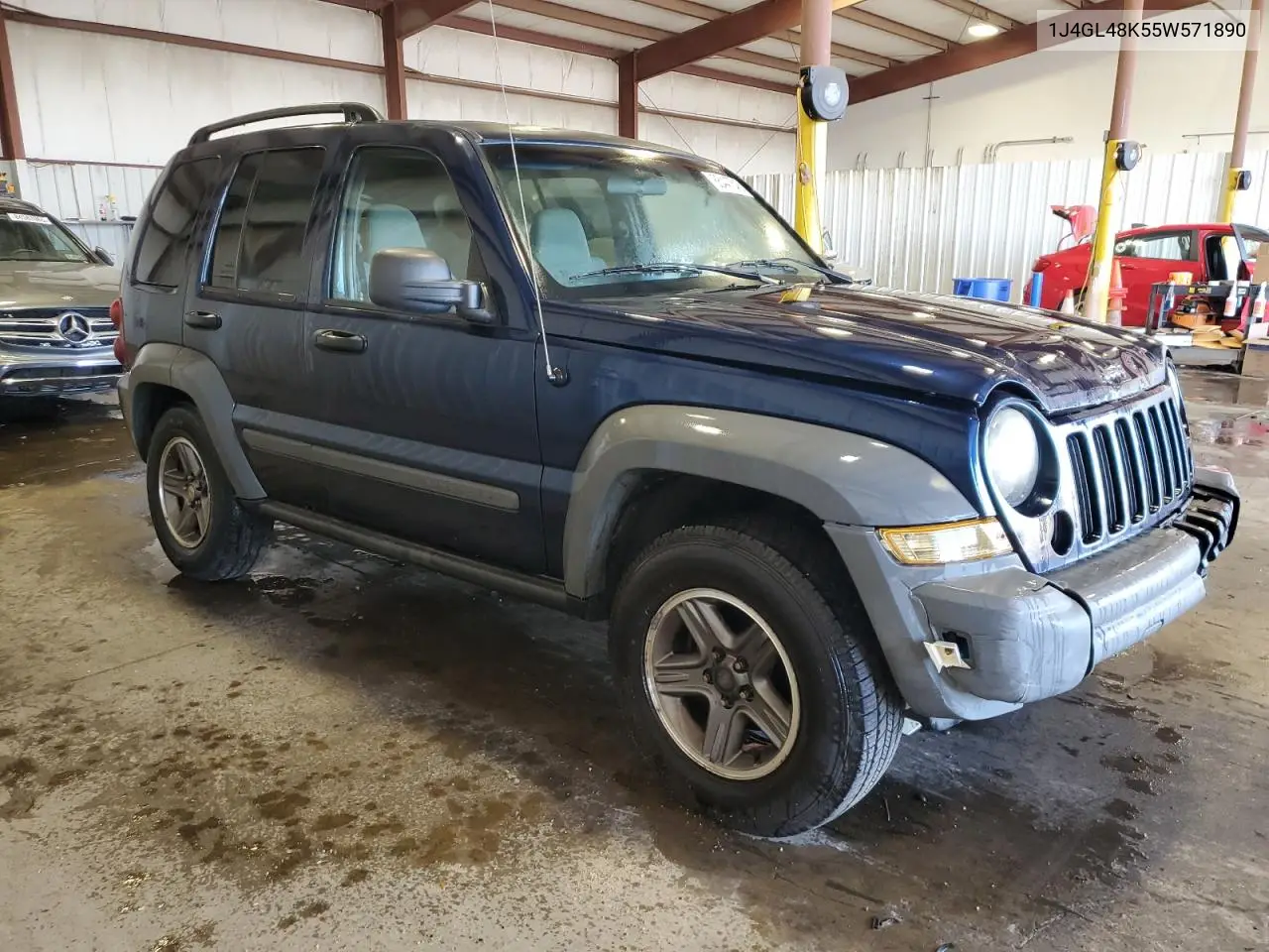 1J4GL48K55W571890 2005 Jeep Liberty Sport