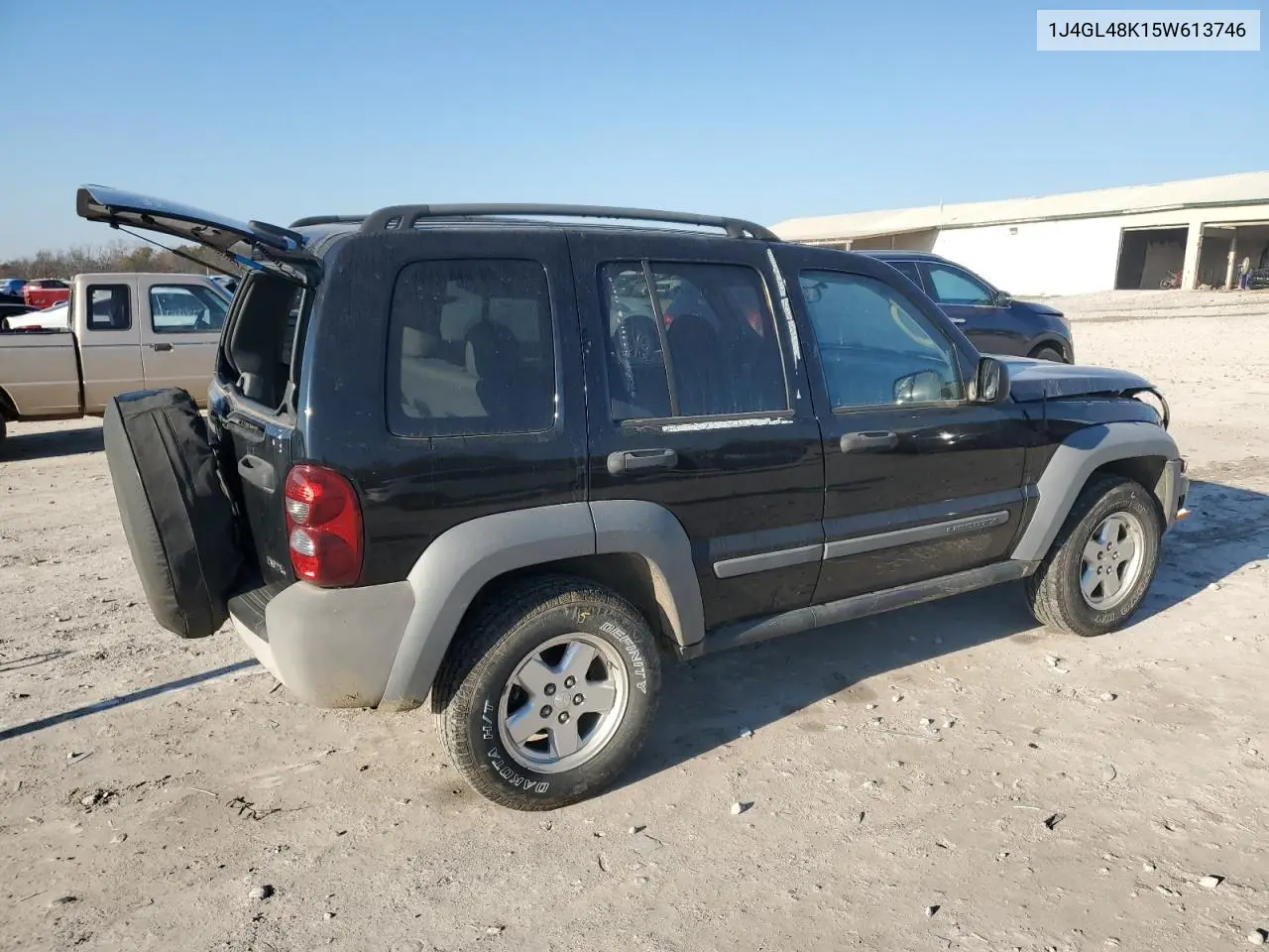 1J4GL48K15W613746 2005 Jeep Liberty Sport