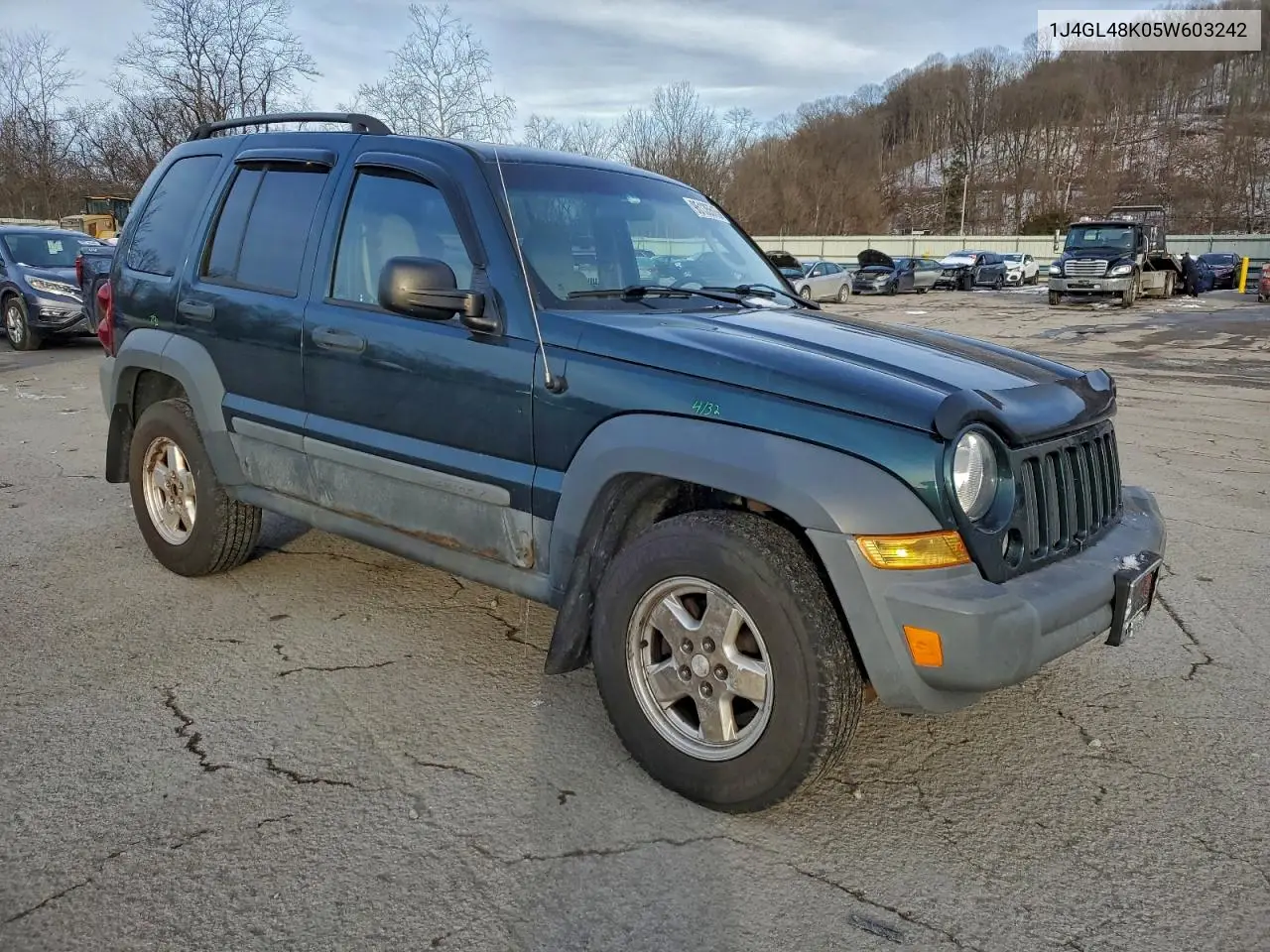 1J4GL48K05W603242 2005 Jeep Liberty Sport