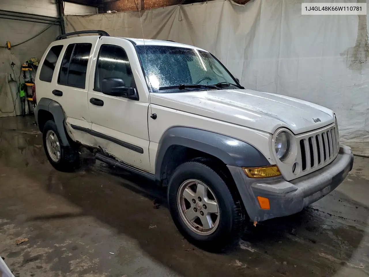 1J4GL48K66W110781 2006 Jeep Liberty Sport