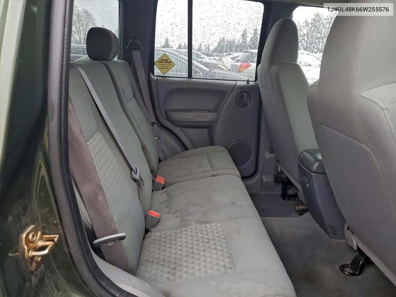 1J4GL48K66W255576 2006 Jeep Liberty Sport