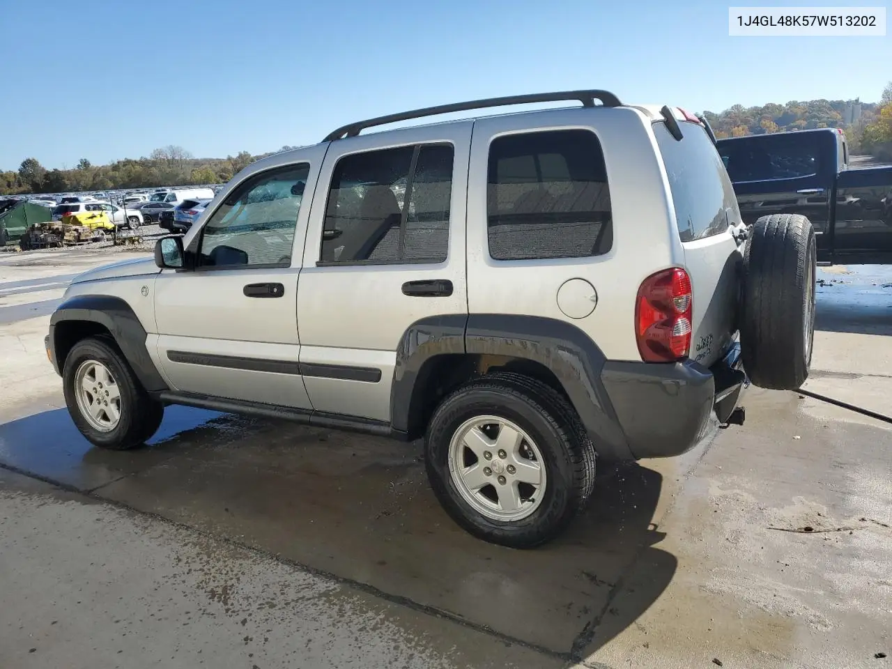 1J4GL48K57W513202 2007 Jeep Liberty Sport