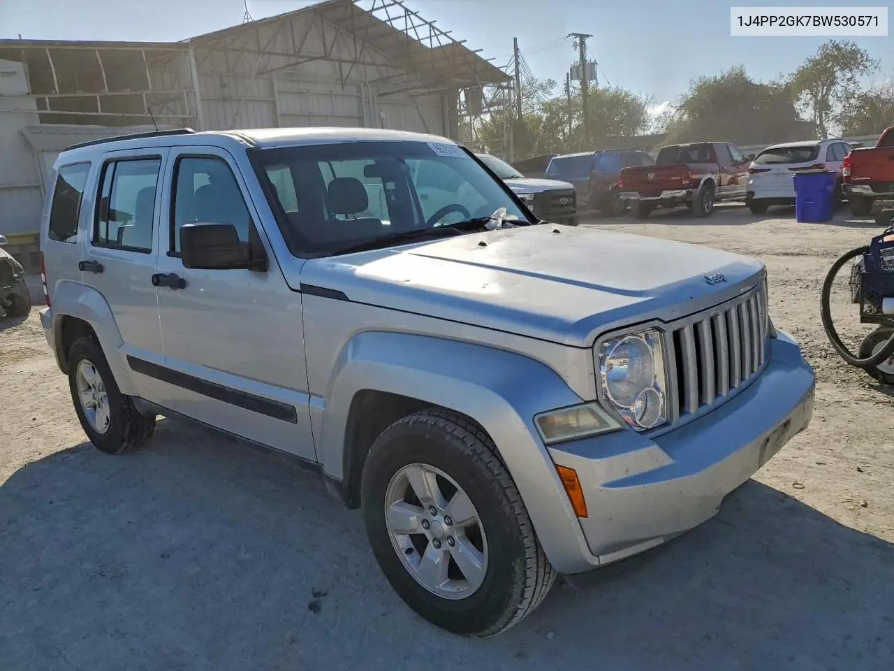 1J4PP2GK7BW530571 2011 Jeep Liberty Sport