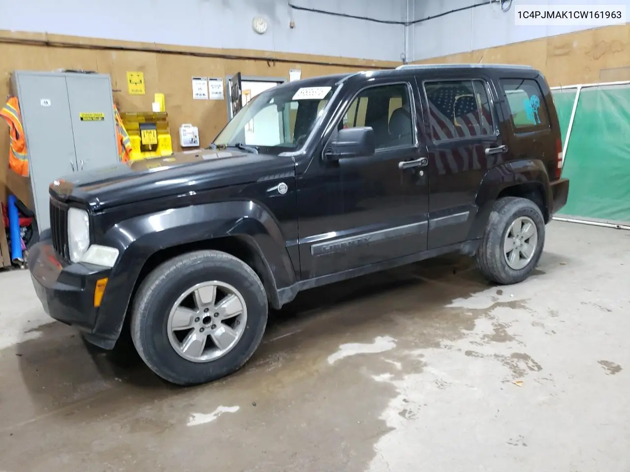 1C4PJMAK1CW161963 2012 Jeep Liberty Sport