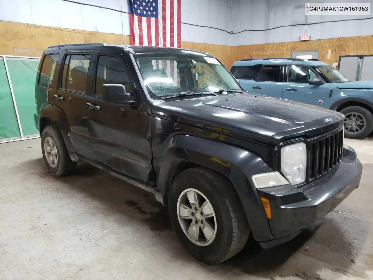 1C4PJMAK1CW161963 2012 Jeep Liberty Sport