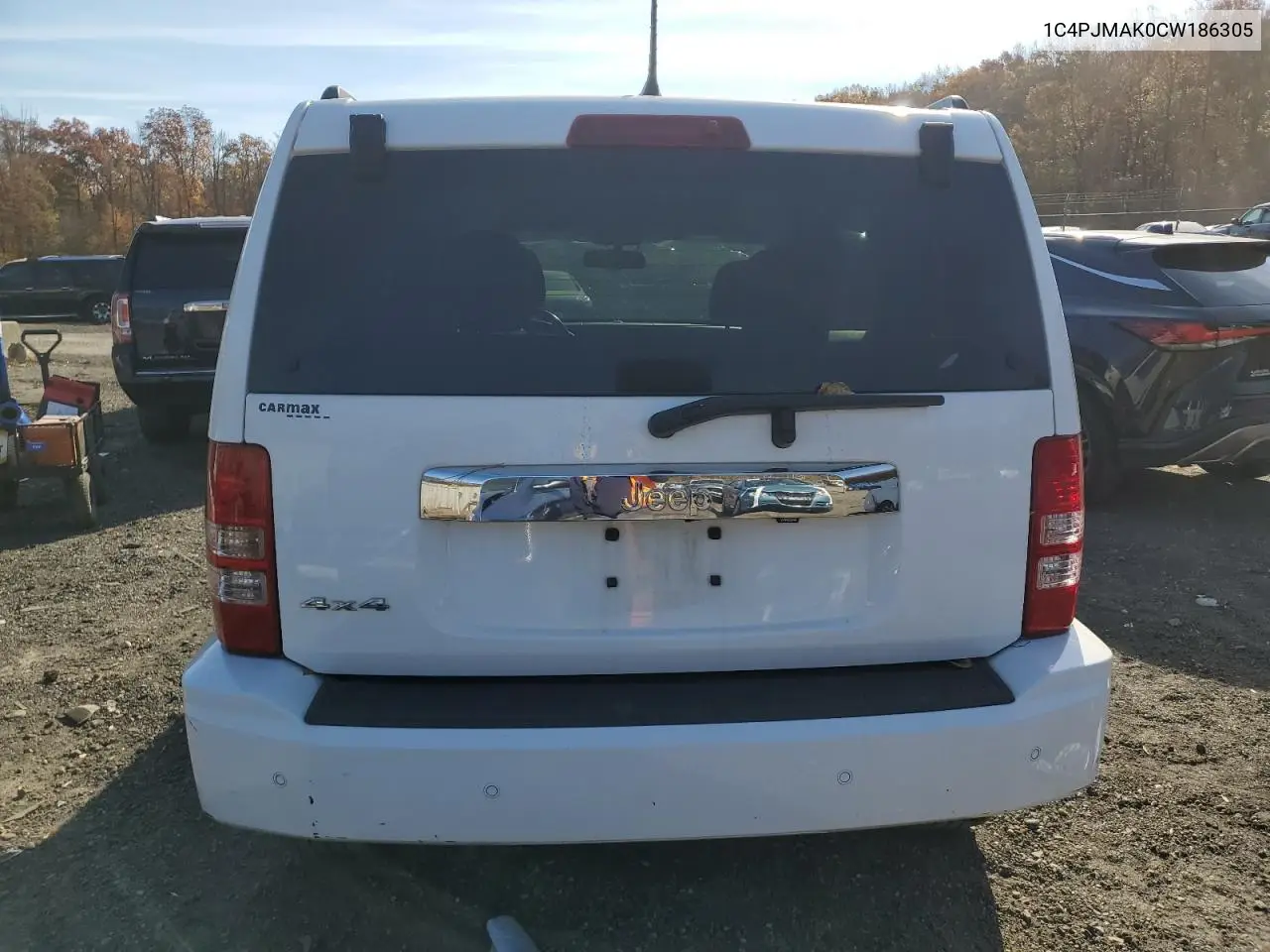 1C4PJMAK0CW186305 2012 Jeep Liberty Sport