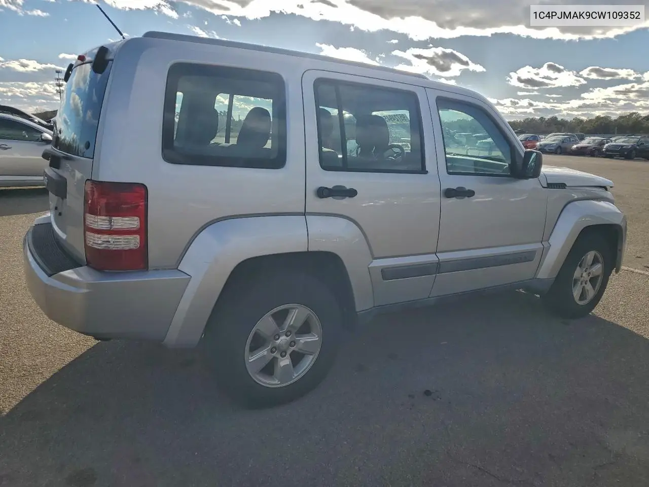 1C4PJMAK9CW109352 2012 Jeep Liberty Sport