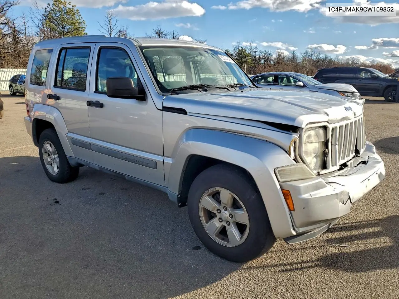 1C4PJMAK9CW109352 2012 Jeep Liberty Sport