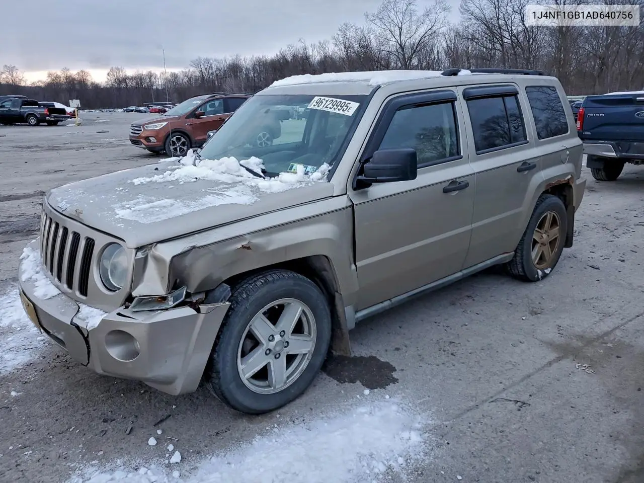 1J4NF1GB1AD640756 2010 Jeep Patriot Sport