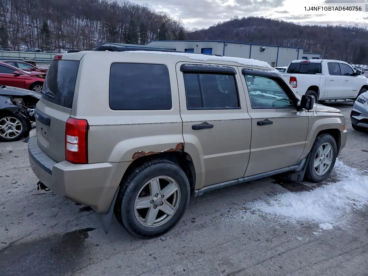 1J4NF1GB1AD640756 2010 Jeep Patriot Sport