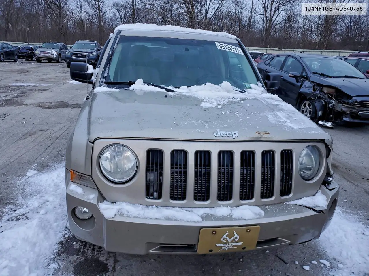 1J4NF1GB1AD640756 2010 Jeep Patriot Sport