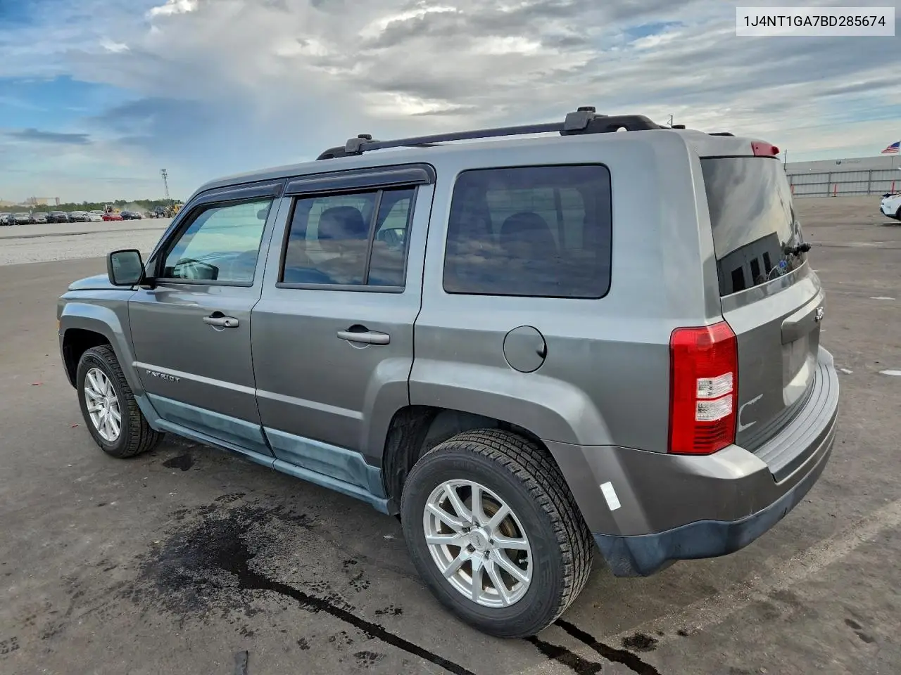 1J4NT1GA7BD285674 2011 Jeep Patriot Sport