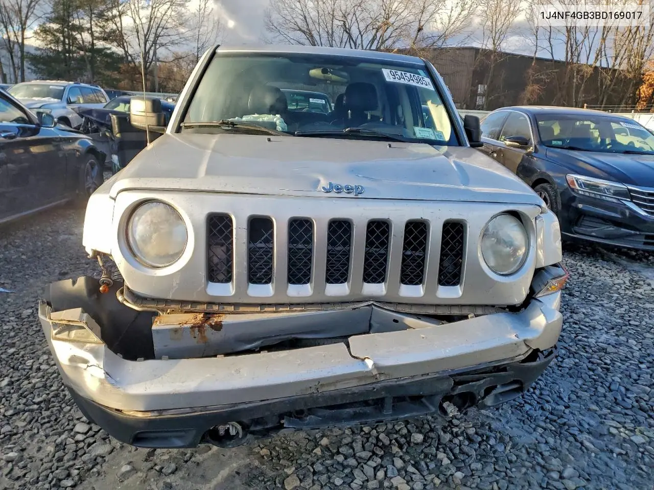 1J4NF4GB3BD169017 2011 Jeep Patriot Latitude