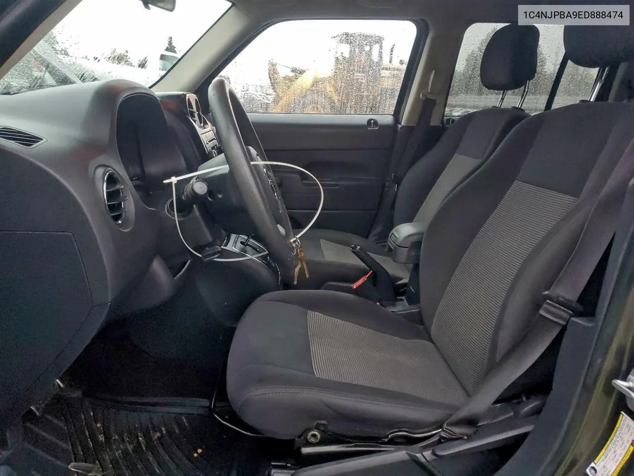 1C4NJPBA9ED888474 2014 Jeep Patriot Sport