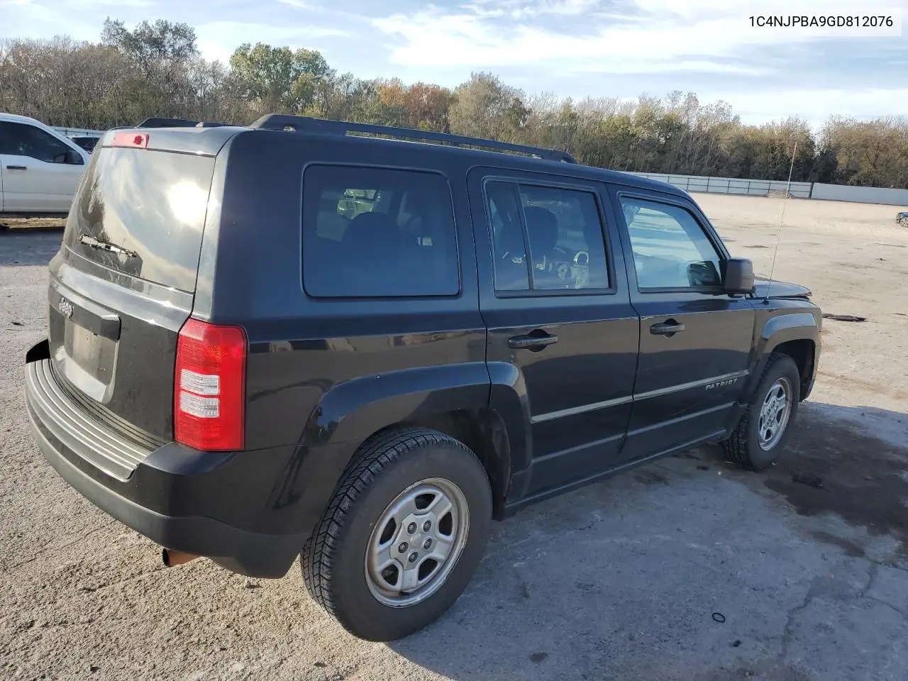 1C4NJPBA9GD812076 2016 Jeep Patriot Sport
