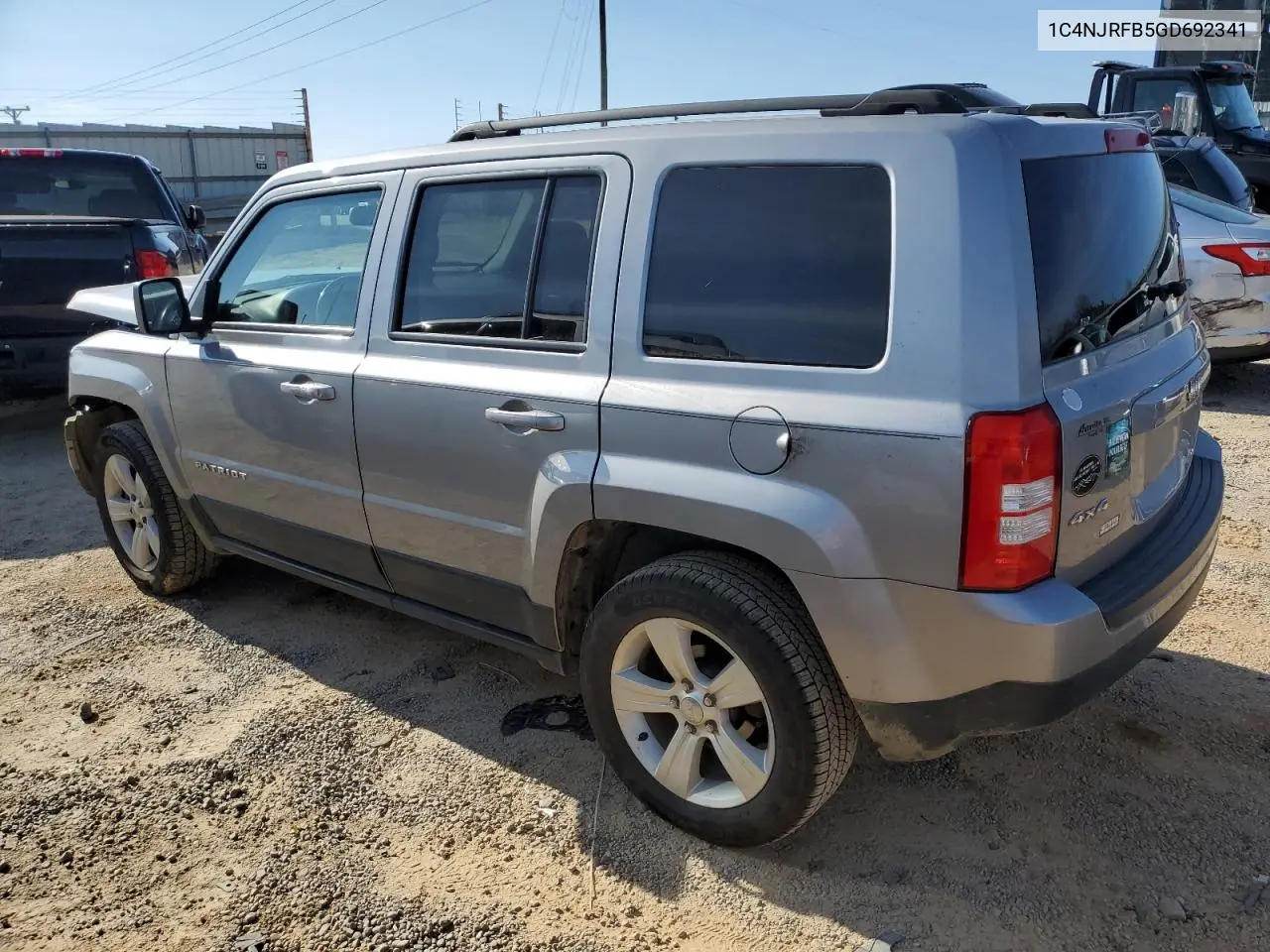 1C4NJRFB5GD692341 2016 Jeep Patriot Latitude
