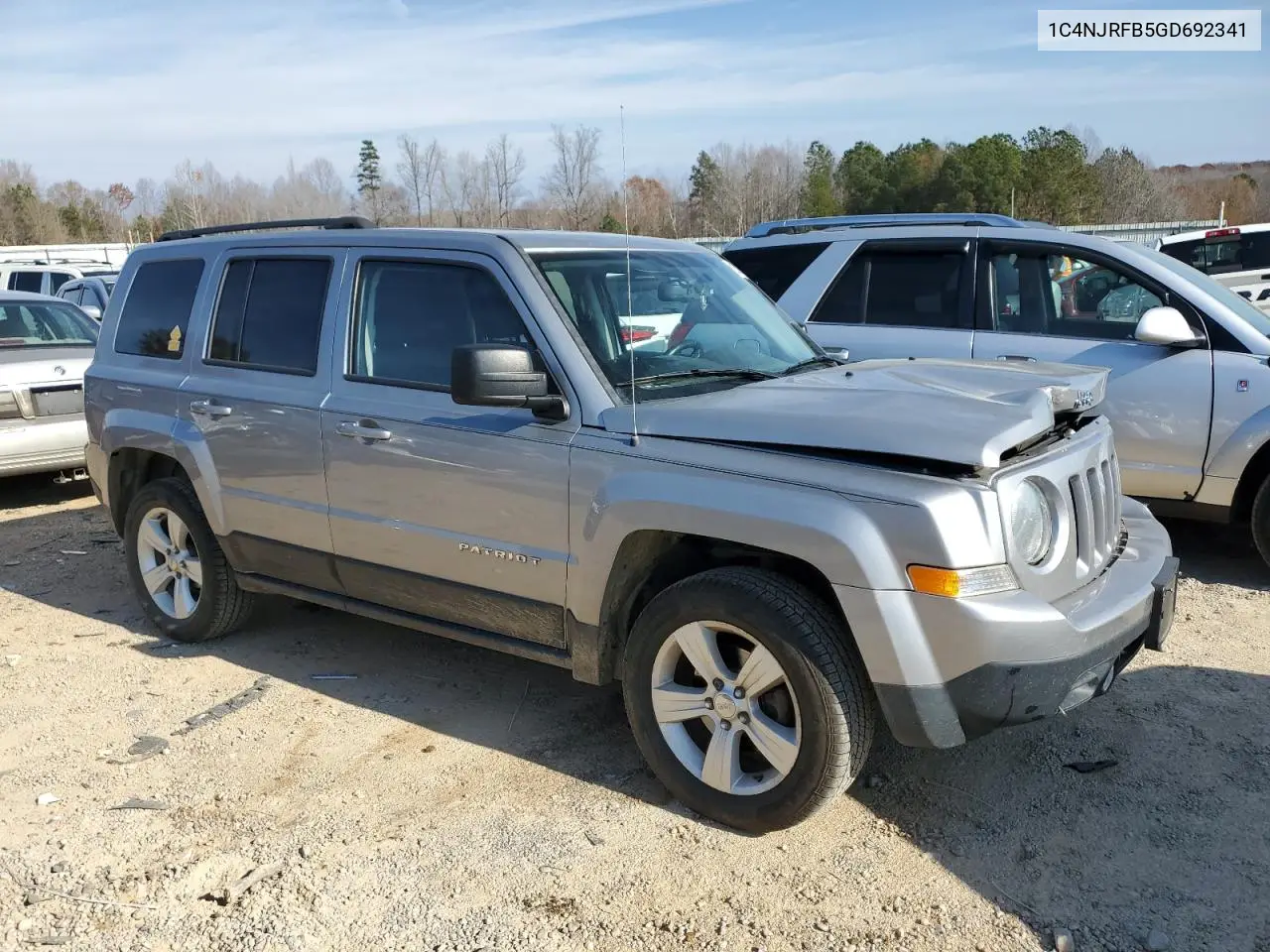 1C4NJRFB5GD692341 2016 Jeep Patriot Latitude