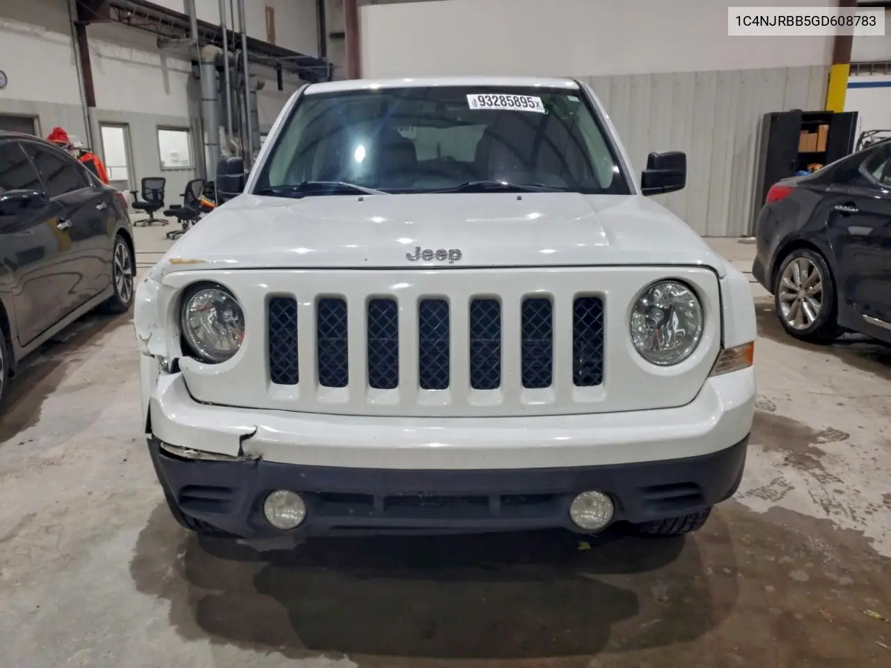 1C4NJRBB5GD608783 2016 Jeep Patriot Sport