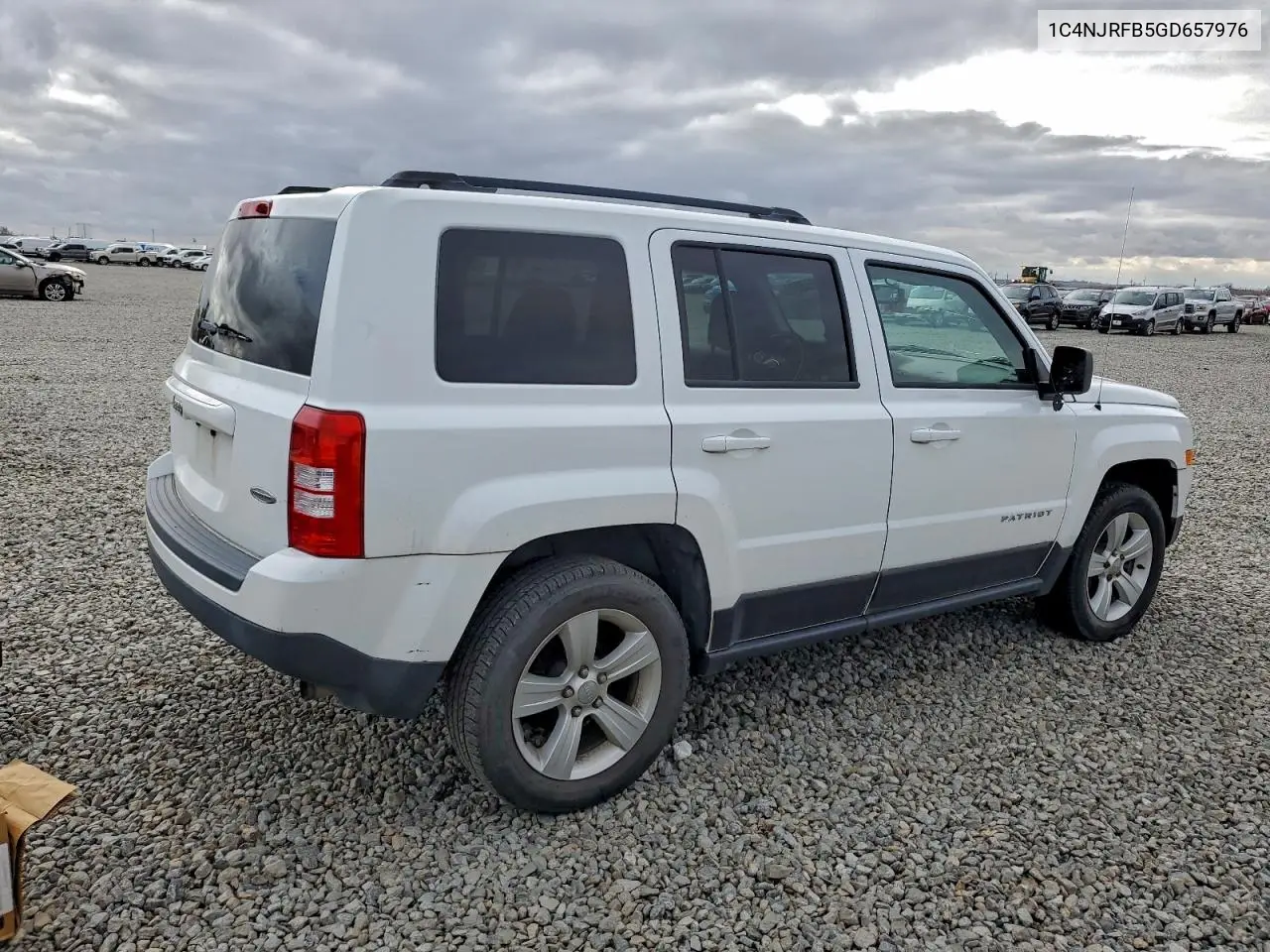 1C4NJRFB5GD657976 2016 Jeep Patriot Latitude