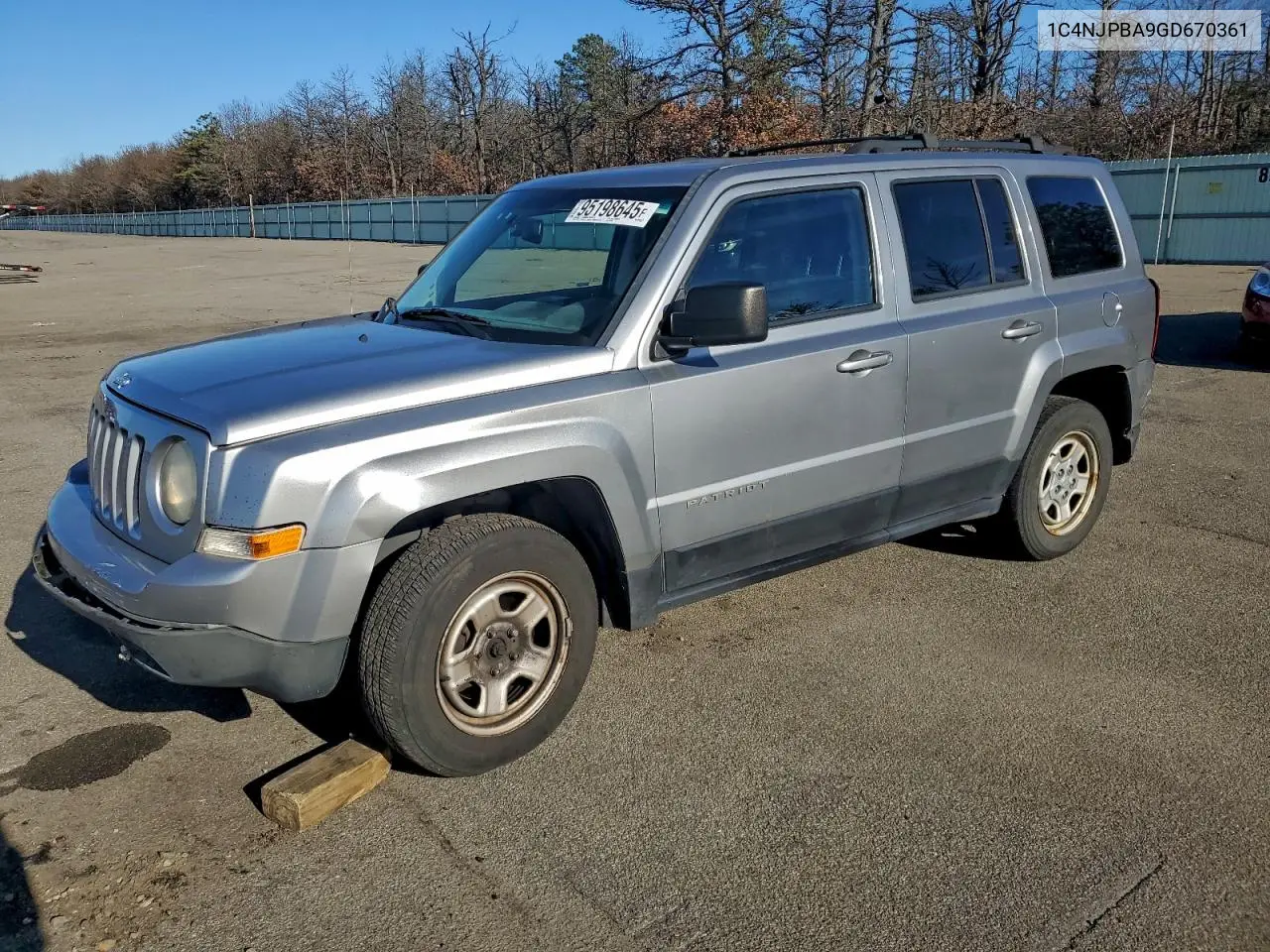 1C4NJPBA9GD670361 2016 Jeep Patriot Sport