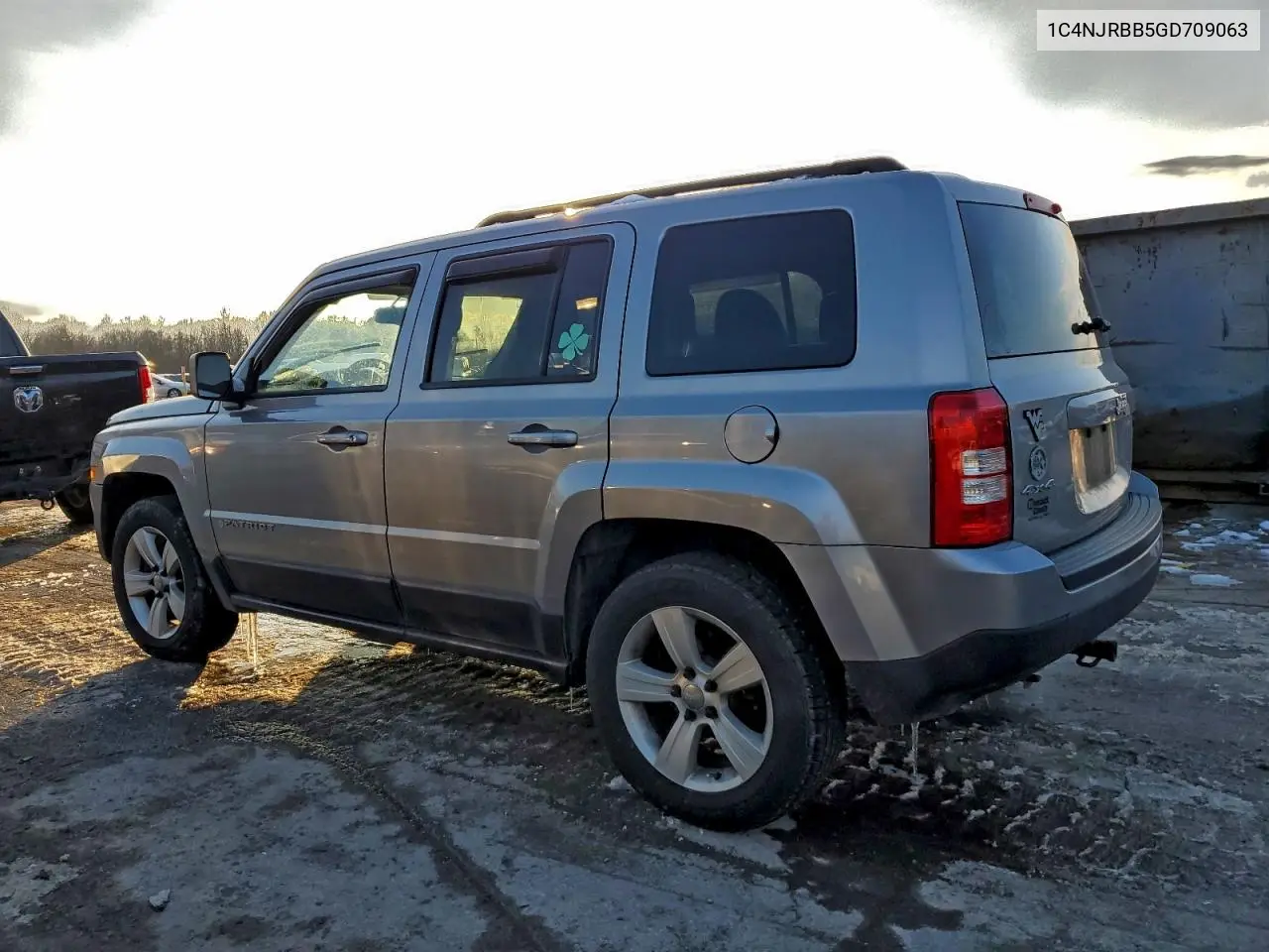 1C4NJRBB5GD709063 2016 Jeep Patriot Sport