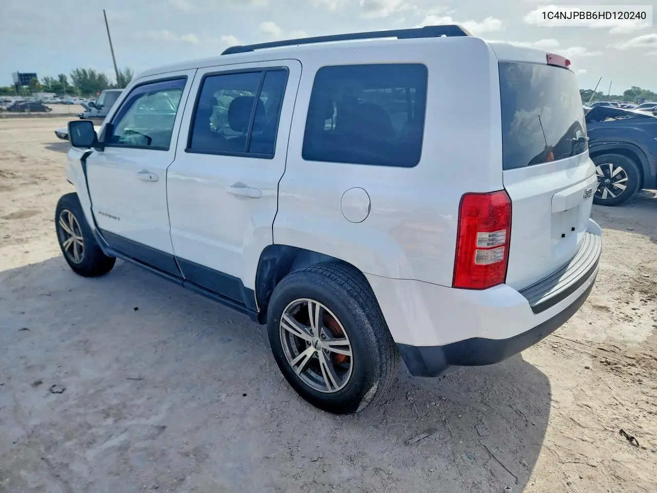 1C4NJPBB6HD120240 2017 Jeep Patriot Sport
