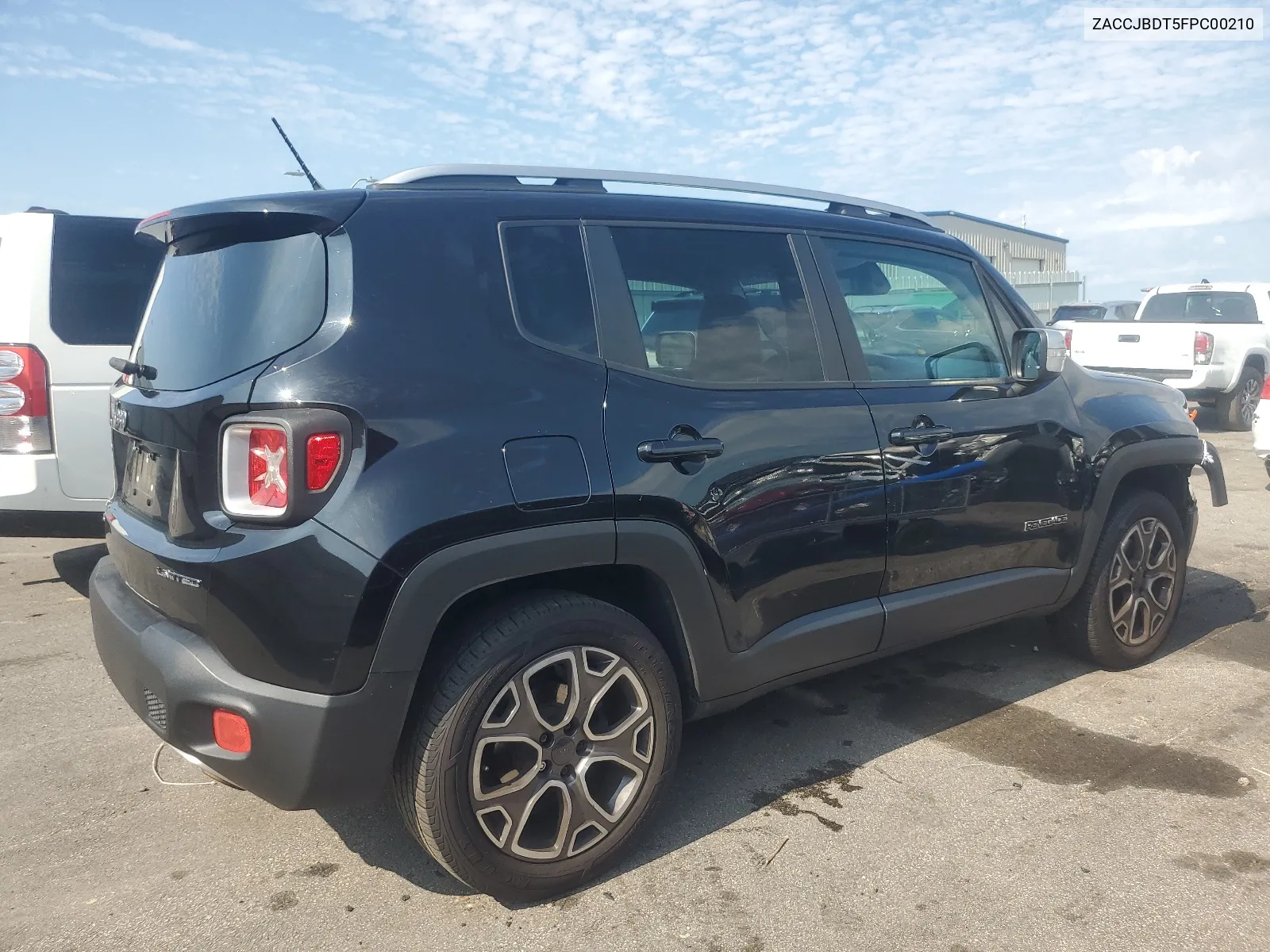 2015 Jeep Renegade Limited VIN: ZACCJBDT5FPC00210 Lot: 61837414